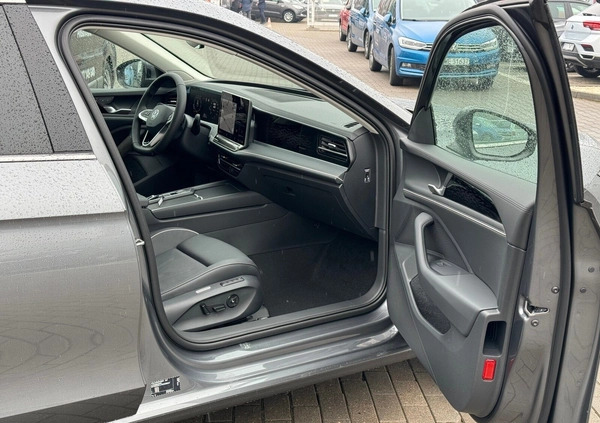 Volkswagen Passat cena 197399 przebieg: 10, rok produkcji 2024 z Wasilków małe 631
